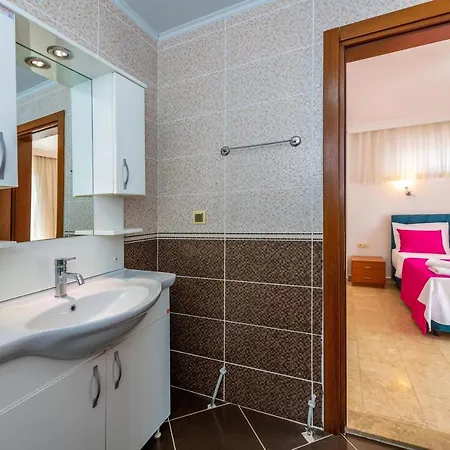 Yasam Park - Luxury 8 Person - Calis 90mt * 费特希耶