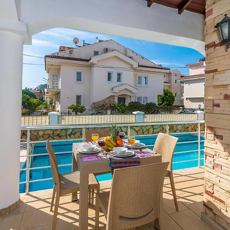 Yasam Park - Luxury 8 Person - Calis 90mt Willa *